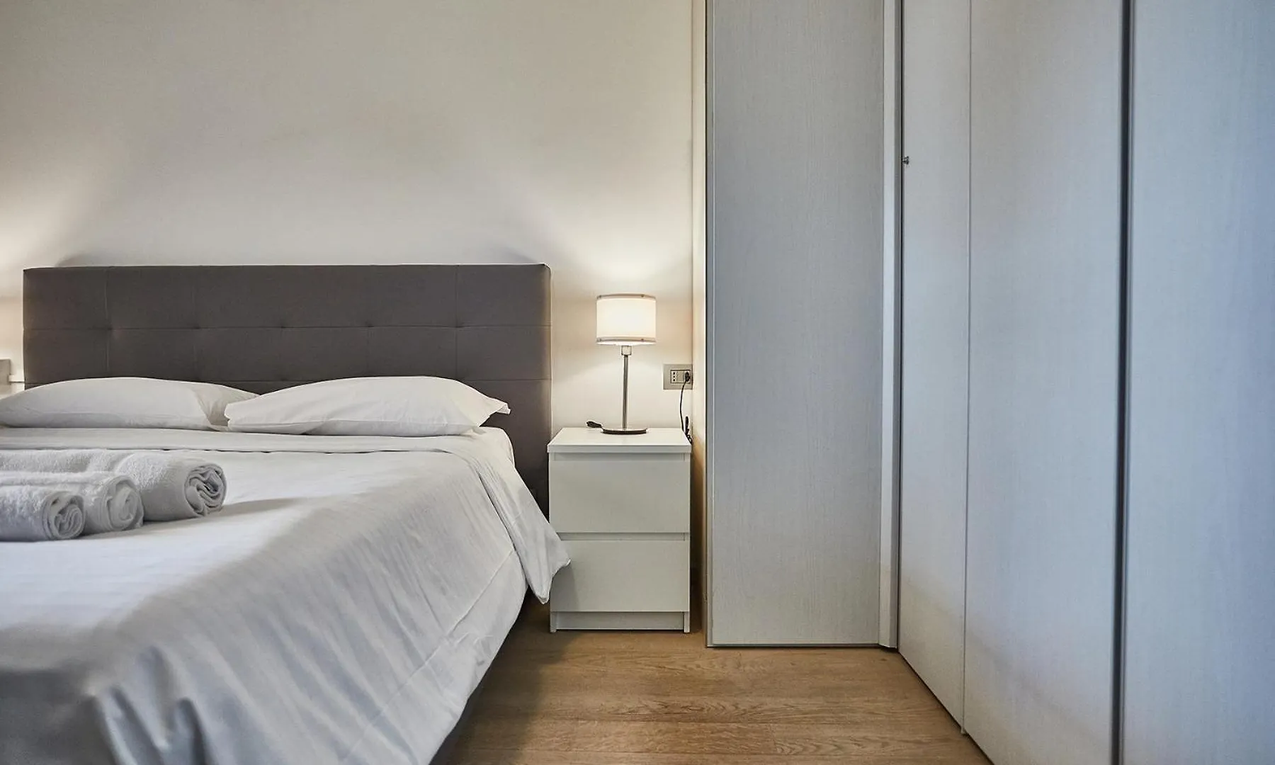 Moderno Trilocale Moscova Brera Apartment Milan 0*,  Italy